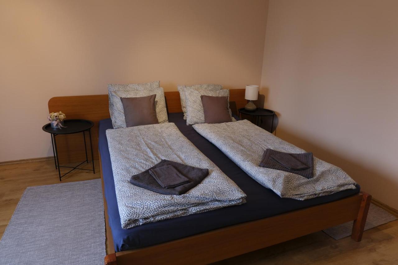 Kajari Apartmanhaz Balatonfokajar Exterior photo