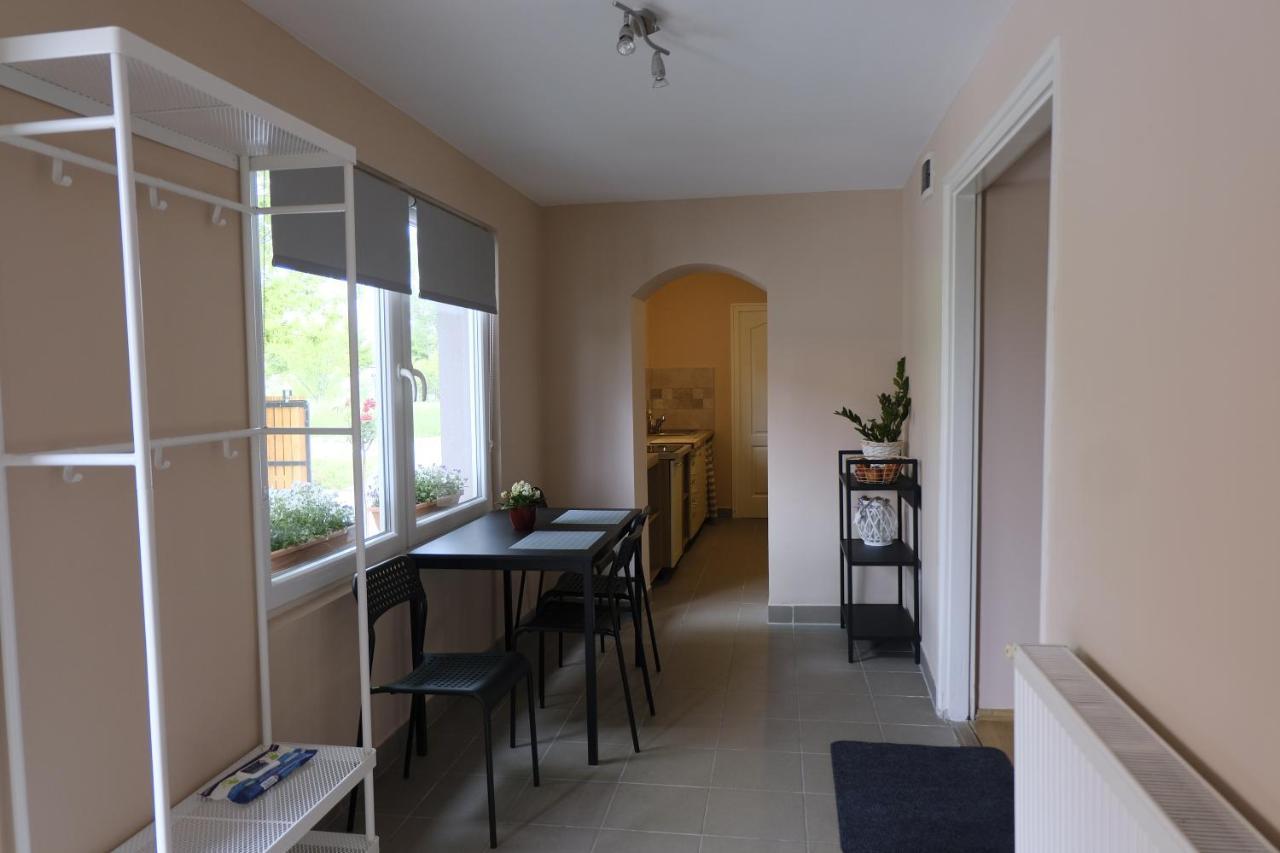 Kajari Apartmanhaz Balatonfokajar Exterior photo